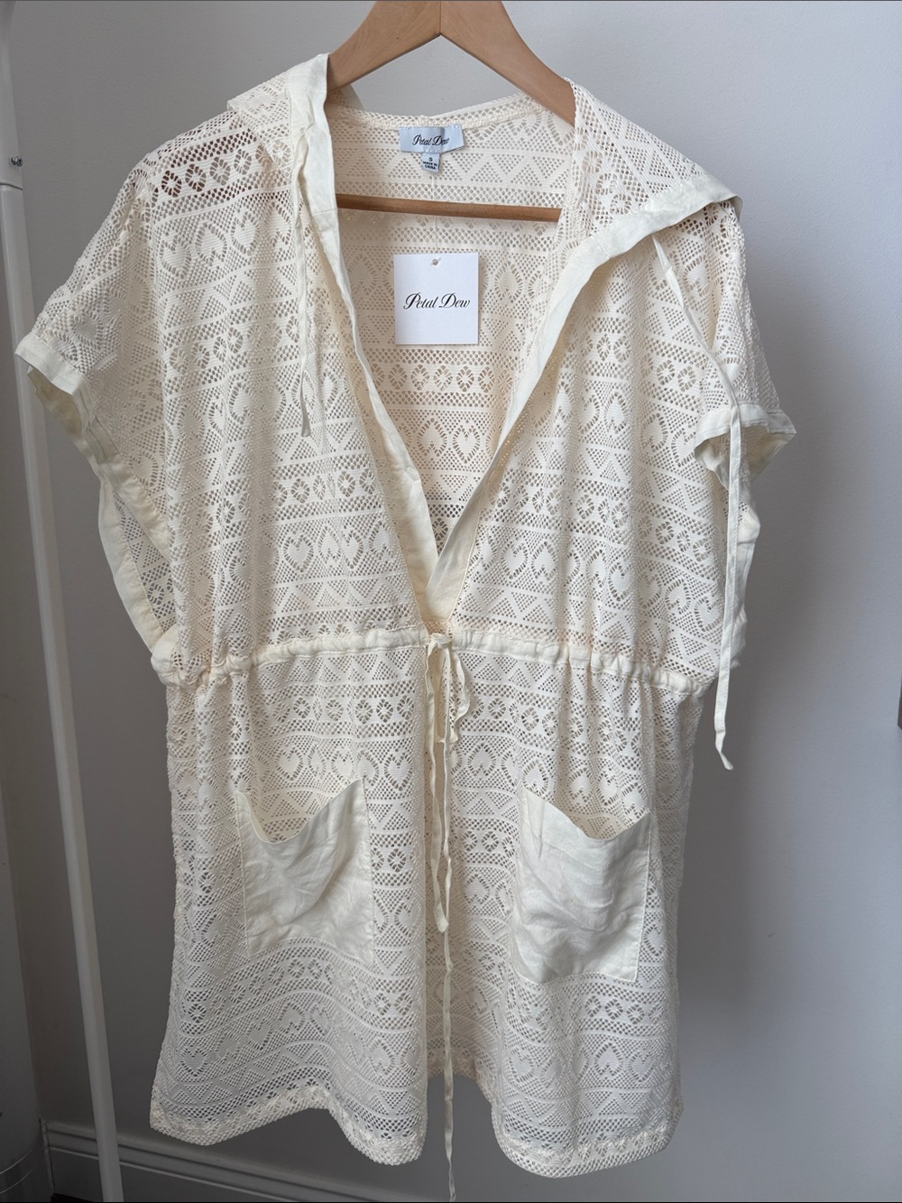 Petal Dew Crochet Hooded Cover-Up in Cream Size S NWT